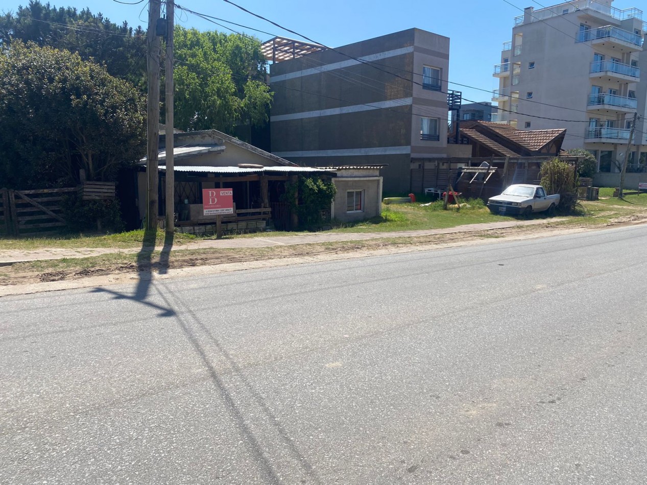 Venta lote multifamiliar a Dos cuadras del Mar !!