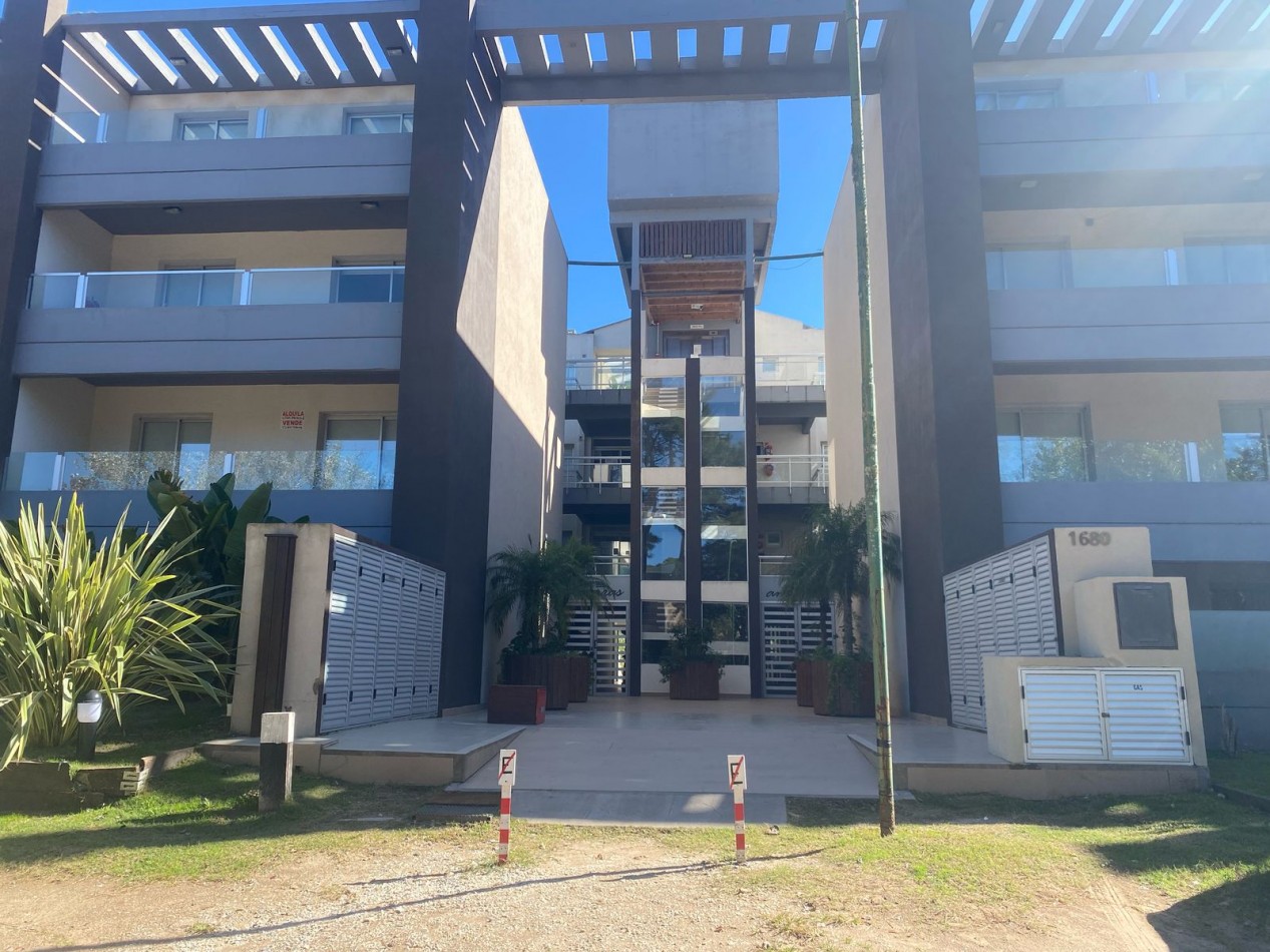 Venta de departamento en complejo Amarras ,Pinamar oportunidad !