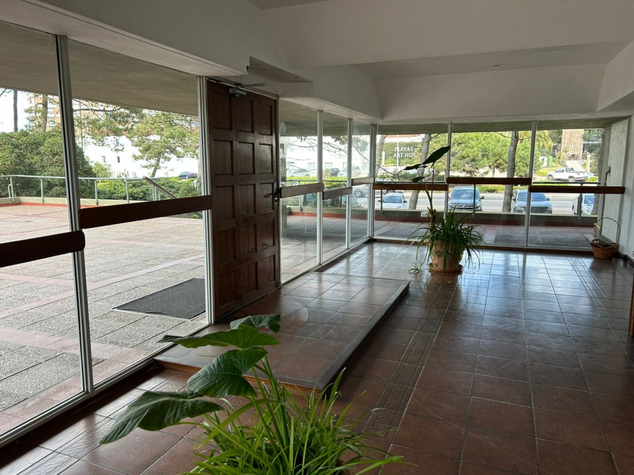 venta de departamento centro de Pinamar 
