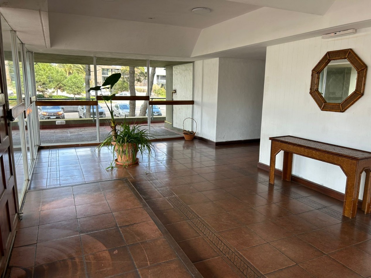venta de departamento centro de Pinamar 