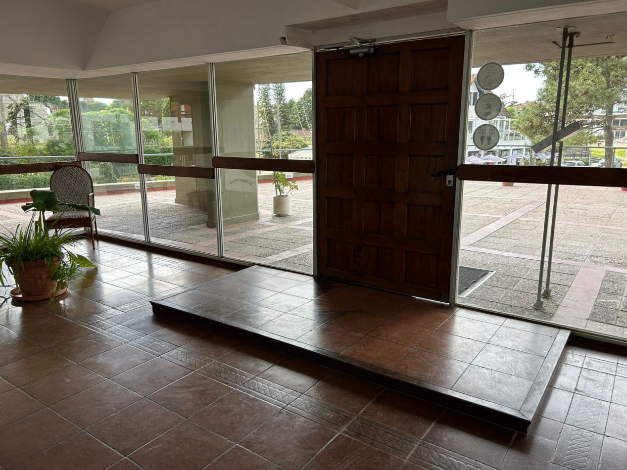 venta de departamento centro de Pinamar 