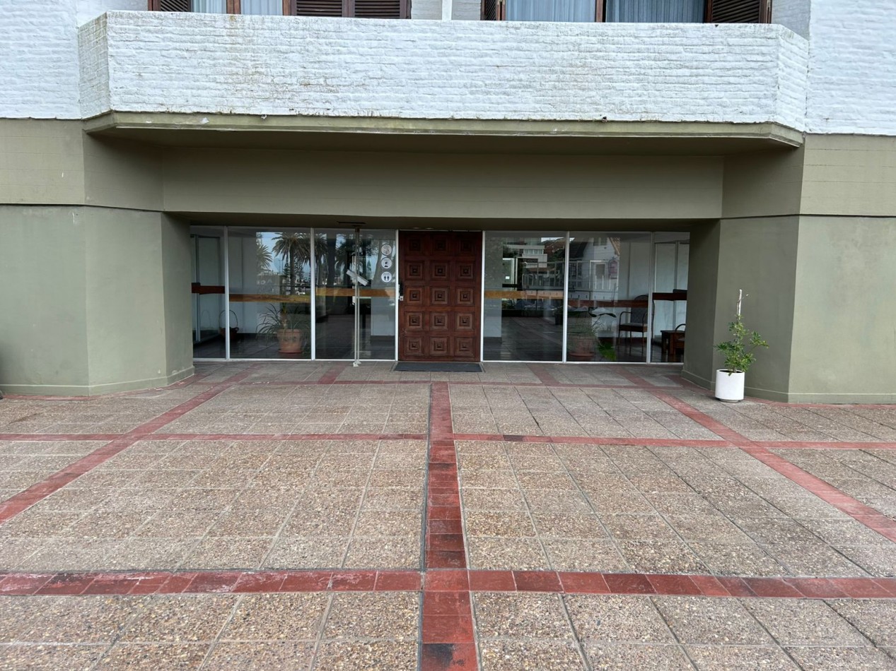 venta de departamento centro de Pinamar 