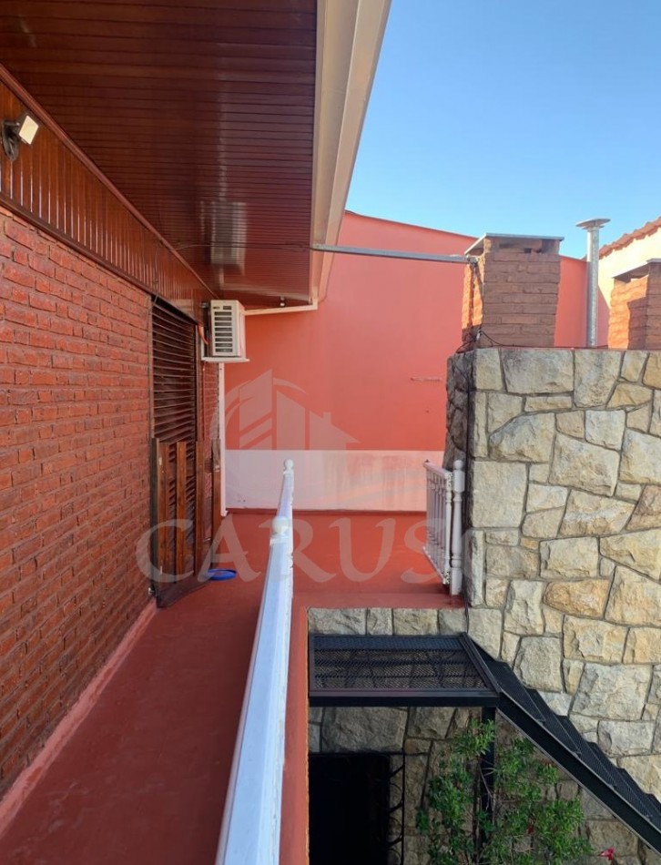 Casa + Depto, Quilmes Oeste - PERMUTA