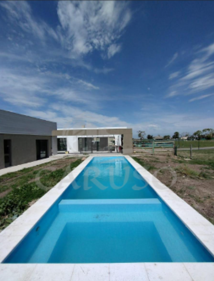 Casa en Area 60 - La Plata