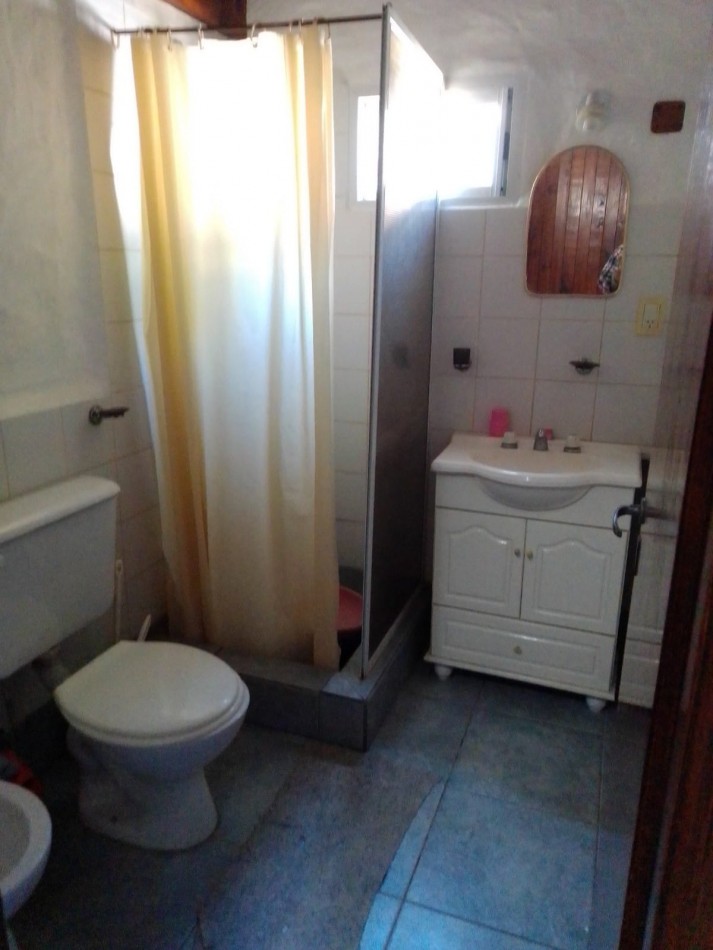 Dos Casas de 3 Amb. C/Una