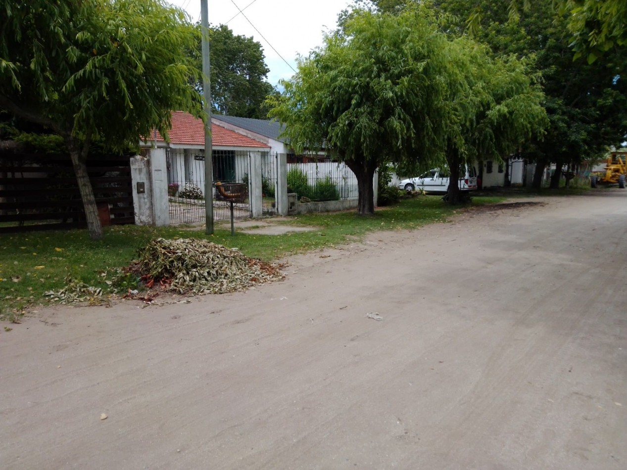 Dos Casas de 3 Amb. C/Una