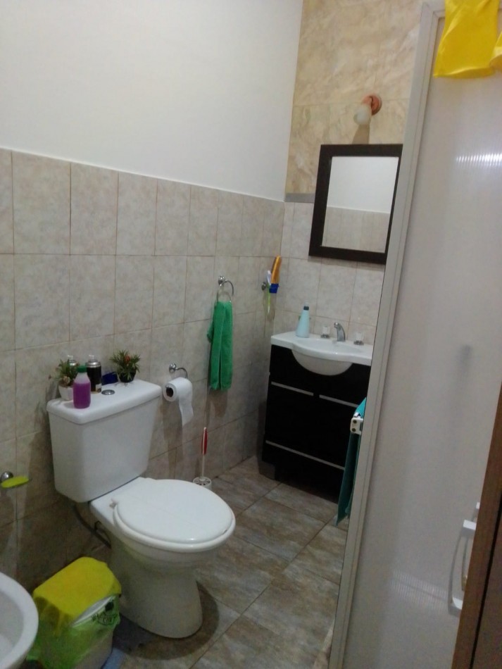 Dos Casas de 3 Amb. C/Una