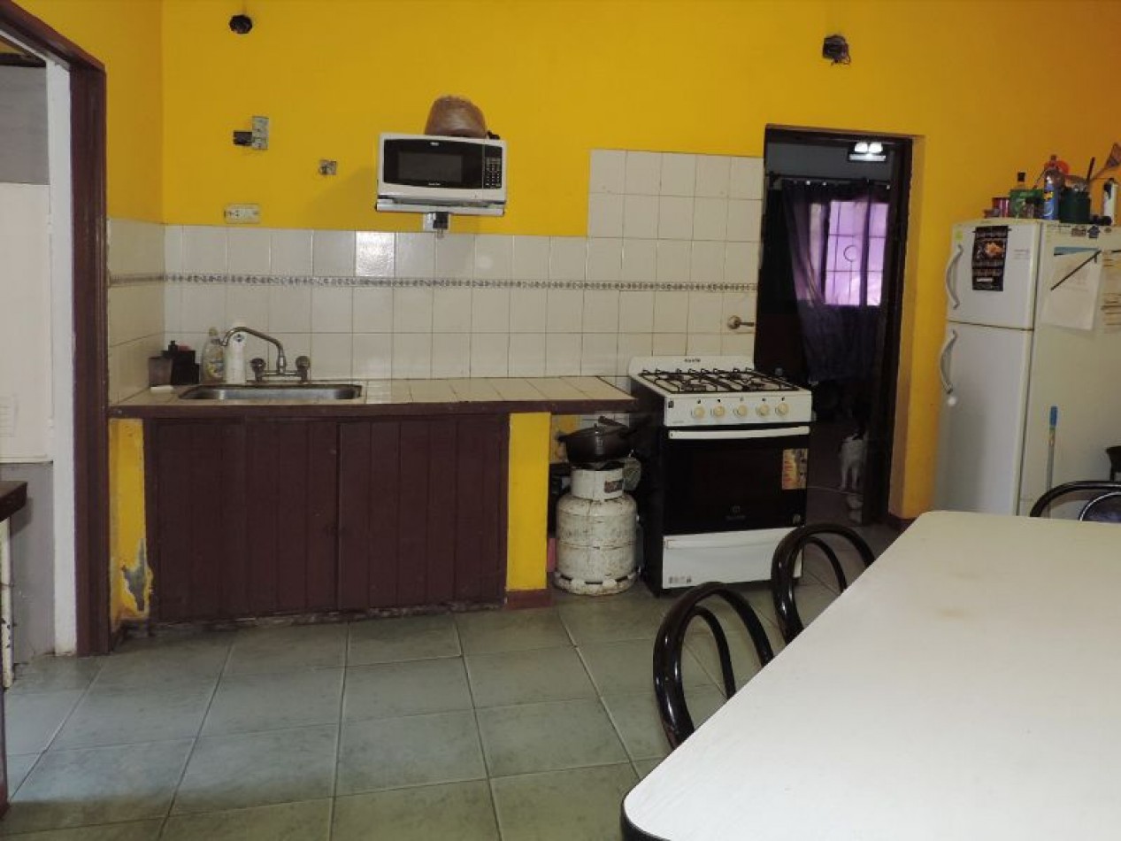 Casa 3 amb + monoambiente sobre lote propio