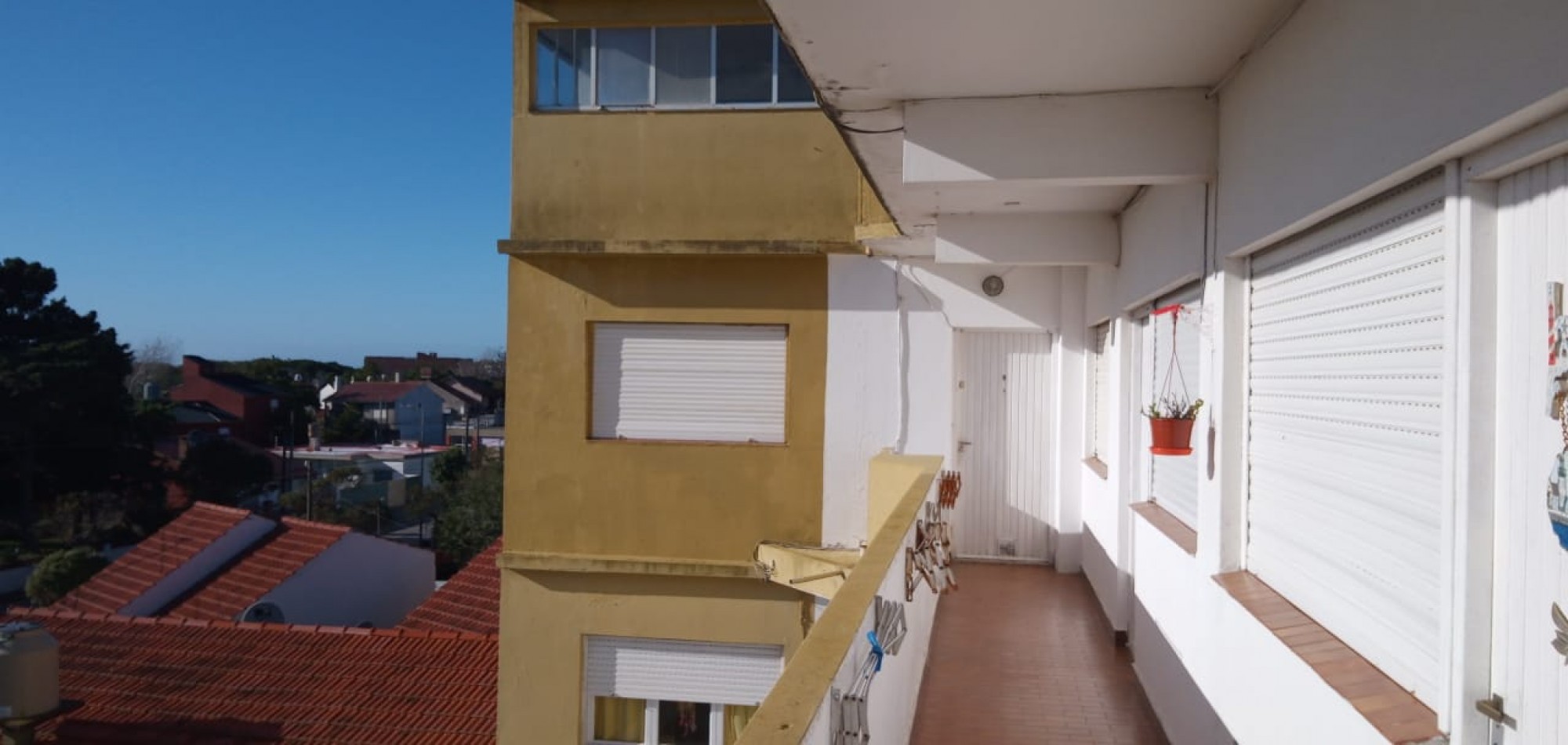 Depto 2do piso a una cuadra del mar