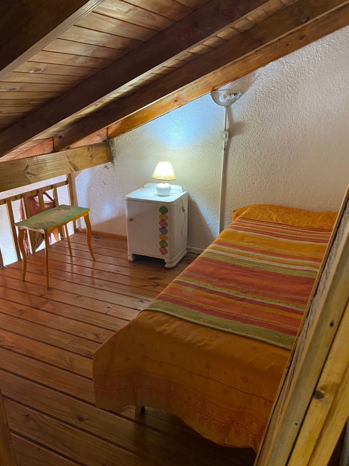 Duplex de 3 amb. con espacio de auto en zona norte