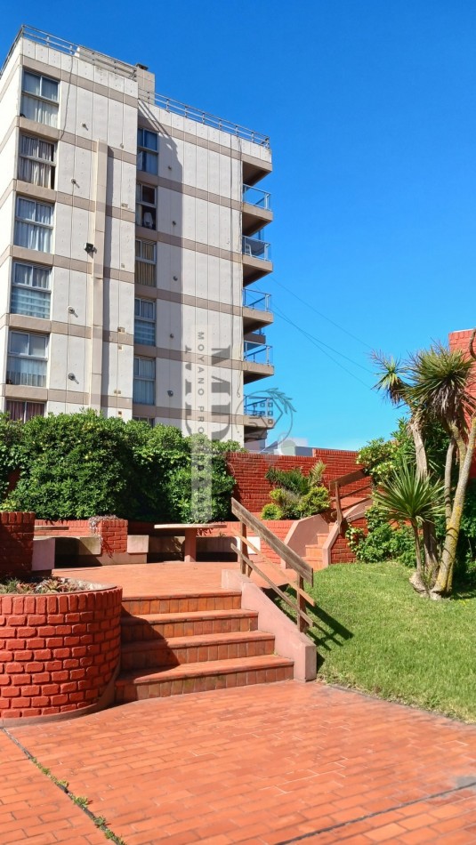 Oportunidad en Villa Gesell: 2 Amb. Amoblado con Cochera - Edificio PH II