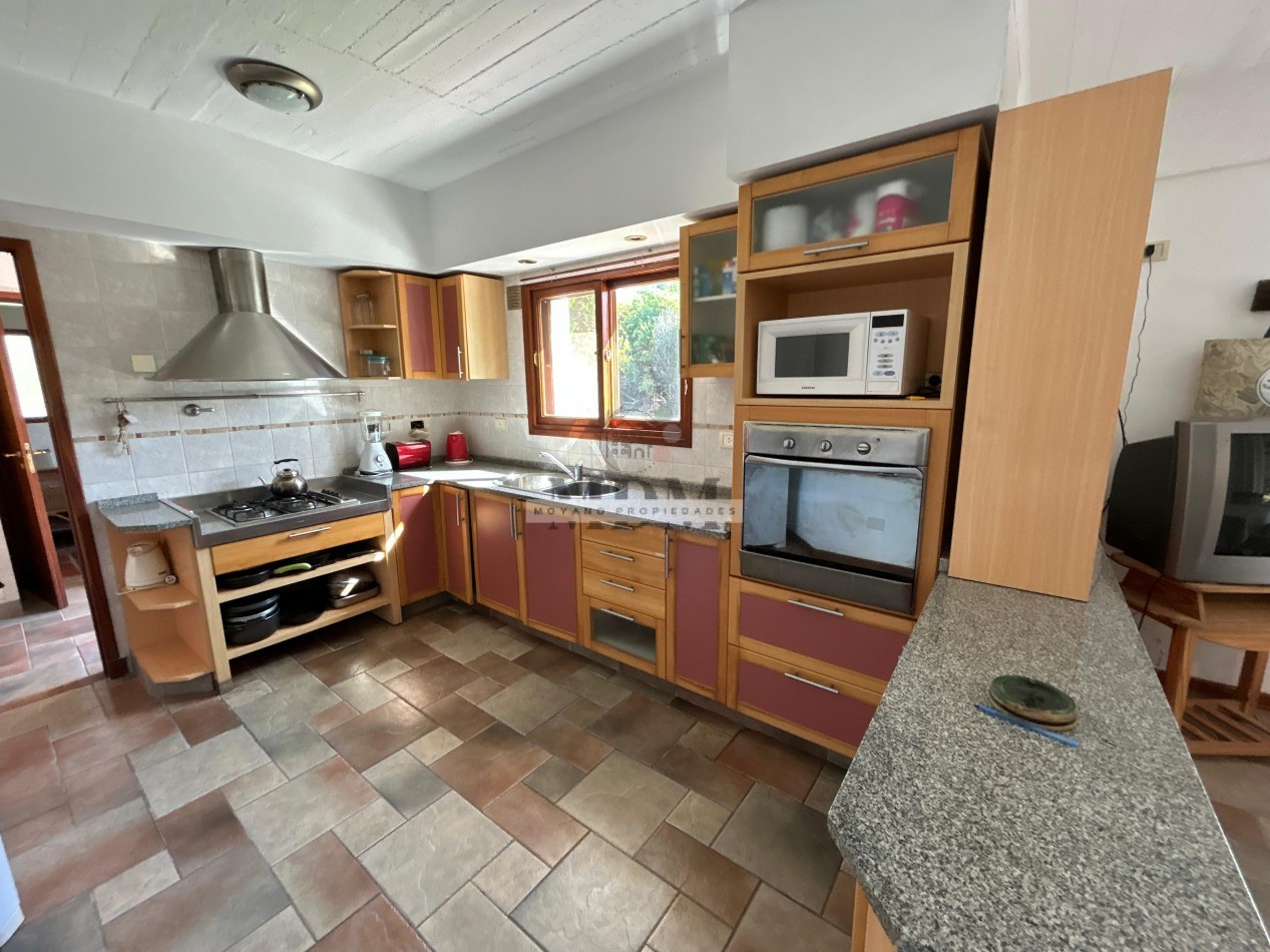 CASA CON PISCINA MULTIFAMILIAR EN LAS GAVIOTAS