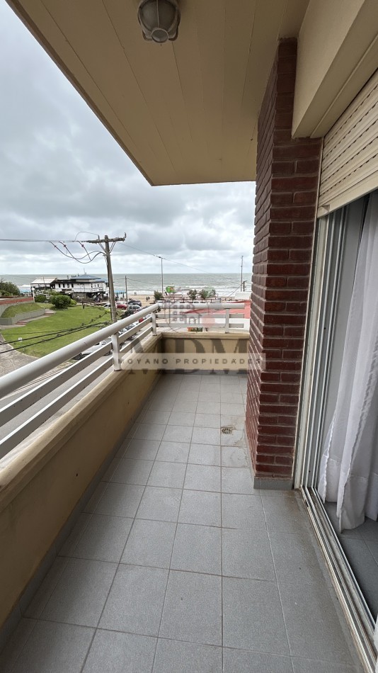 Departamento con vista al mar
