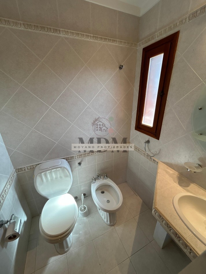 CASA CON PISCINA MULTIFAMILIAR EN LAS GAVIOTAS
