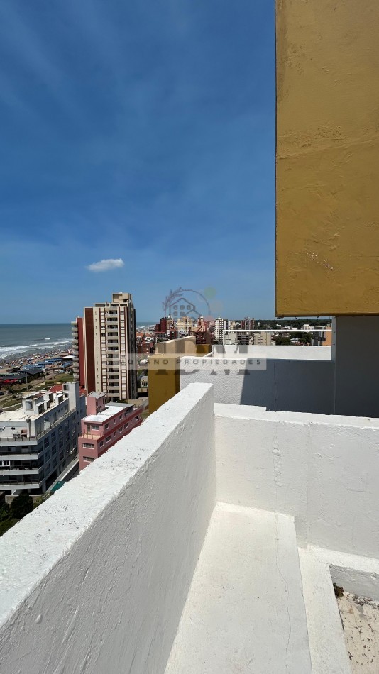 Exclusivo Departamento en Venta - 3° Piso Completo
