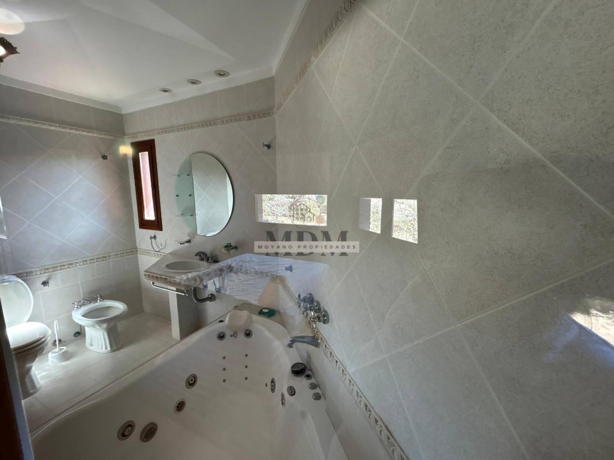 CASA CON PISCINA MULTIFAMILIAR EN LAS GAVIOTAS