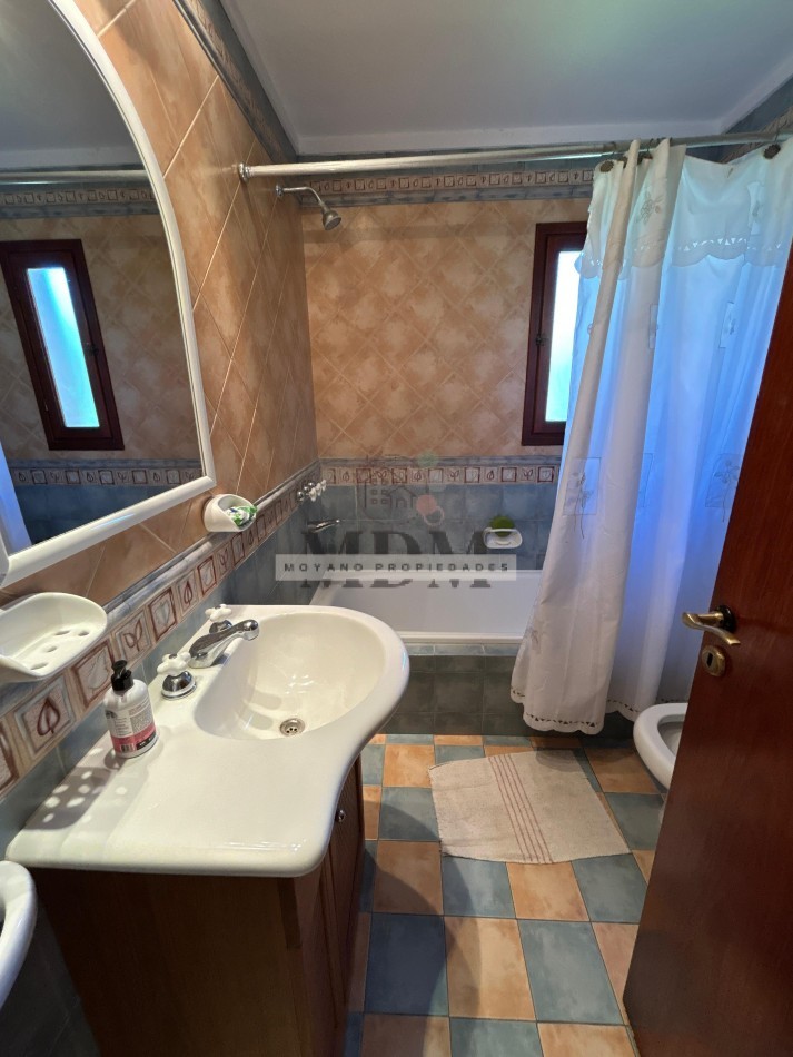 CASA CON PISCINA MULTIFAMILIAR EN LAS GAVIOTAS