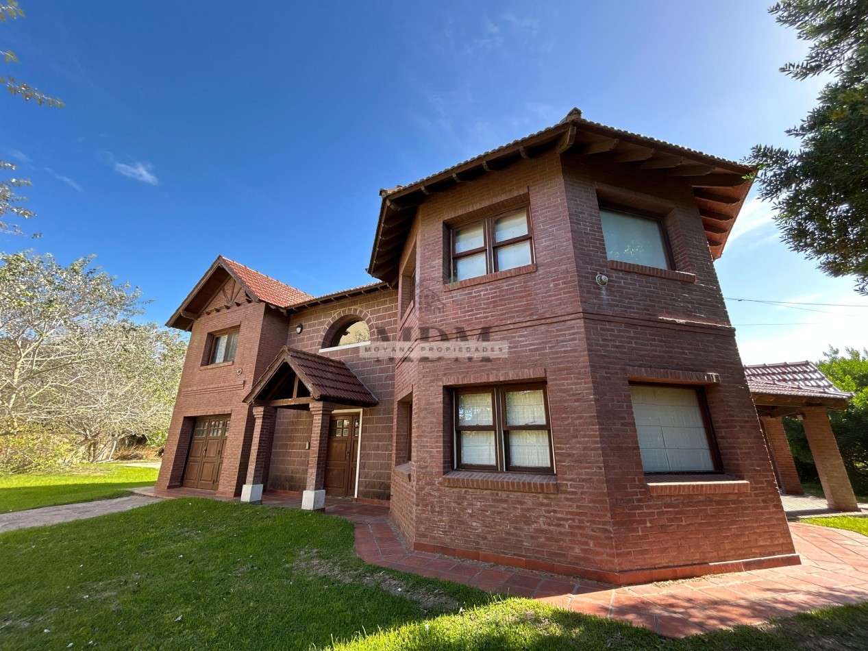 CASA CON PISCINA MULTIFAMILIAR EN LAS GAVIOTAS