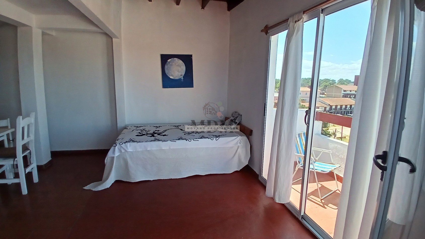 Venta de Monoambientes a una Cuadra del Mar en Villa Gesell: ¡Tu Refugio Costero te Espera!