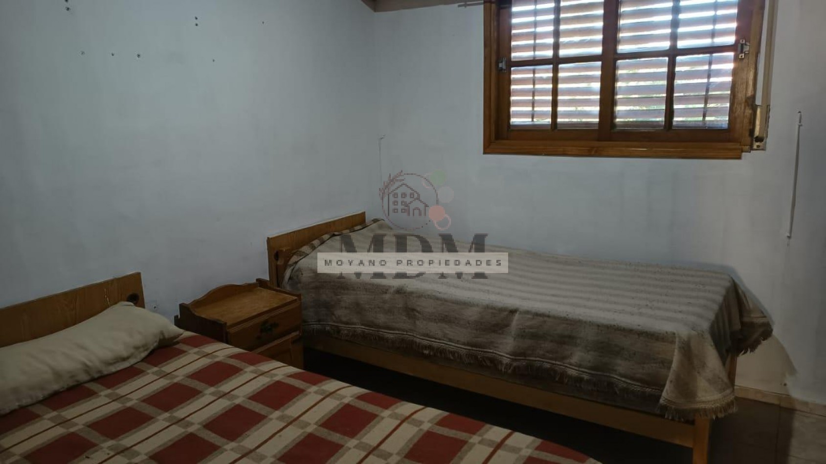 Triplex a restaurar - Excelente ubicacion en Villa Gesell