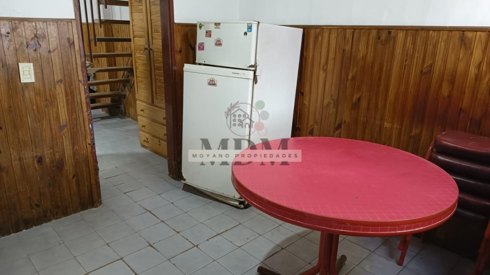 Triplex a restaurar - Excelente ubicacion en Villa Gesell
