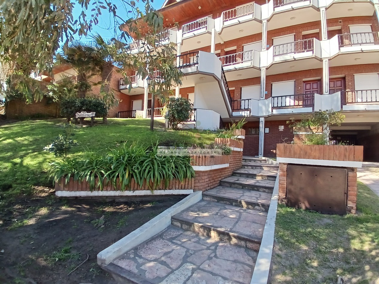 Departamento de 2 ambientes en Edificio Palmeras III
