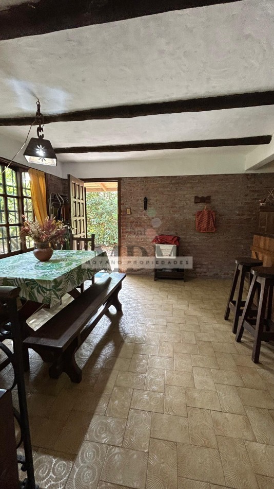 Alquiler Temporario - Casa con Gran Patio en Villa Gesell