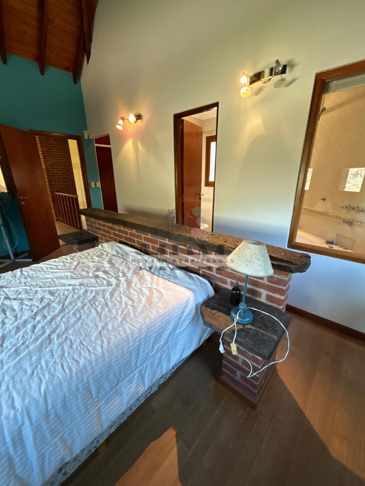 CASA CON PISCINA MULTIFAMILIAR EN LAS GAVIOTAS