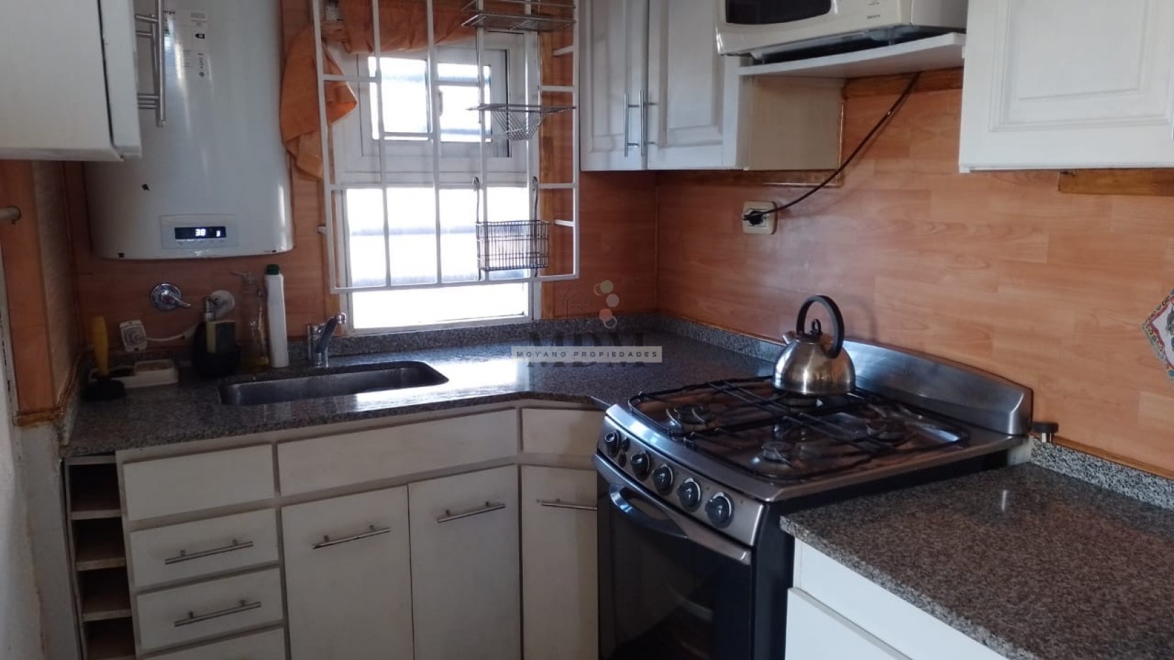 ¡OPORTUNIDAD UNICA FRENTE AL MAR! Departamento de 2 Ambientes + Cochera cerrada