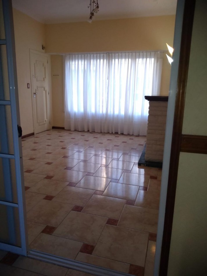Excelente PH 3 amb. al frente Guemes - APTO CREDITO USA142.000