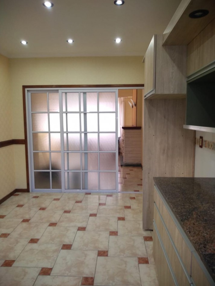 Excelente PH 3 amb. al frente Guemes - APTO CREDITO USA142.000