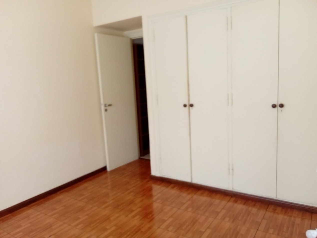 Excelente PH 3 amb. al frente Guemes - APTO CREDITO USA142.000