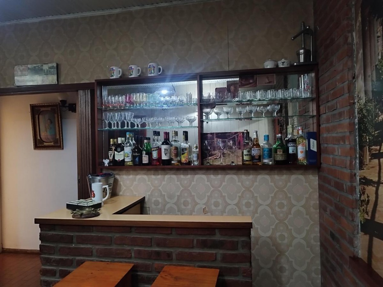 Casa Americana 3 amb. 219 m² garage . Genova al 5300