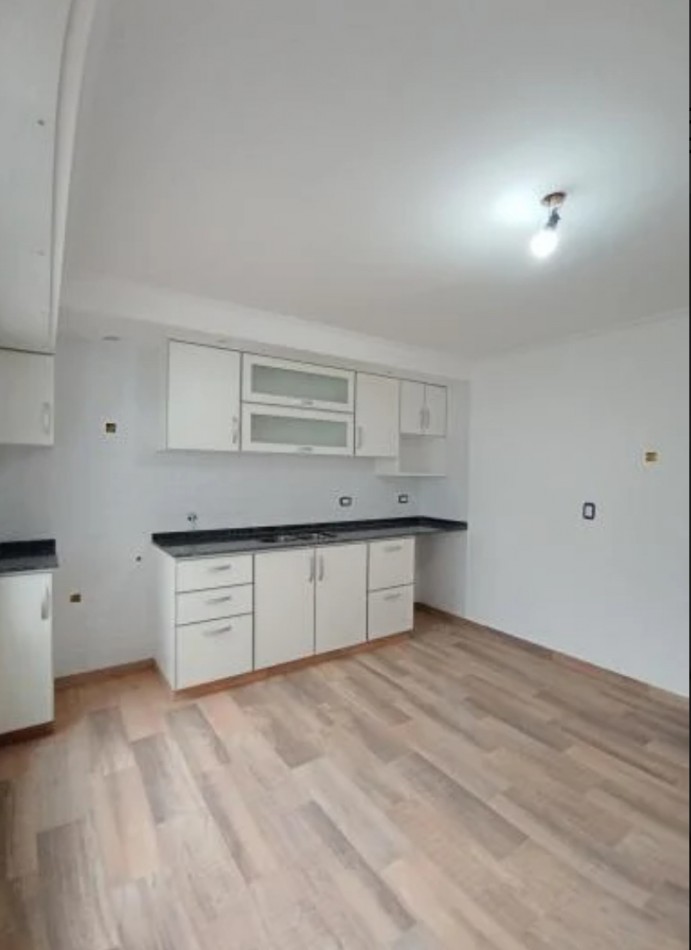 Duplex 85m2 zona San Juan 3 AMB.