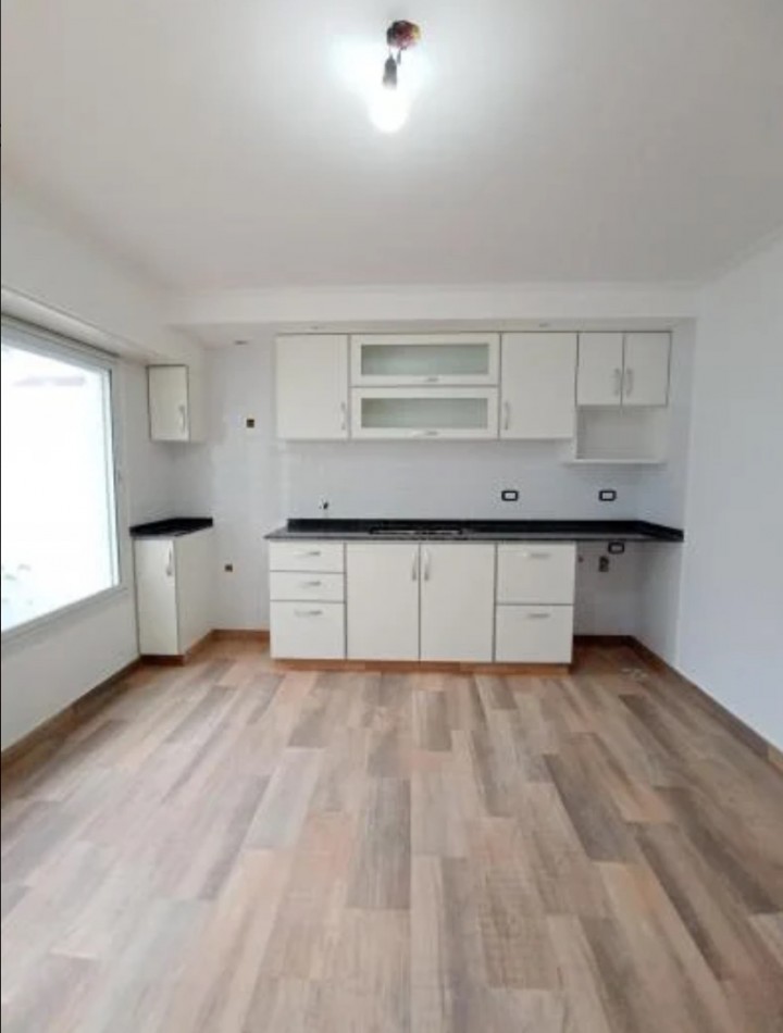 Duplex 85m2 zona San Juan 3 AMB.