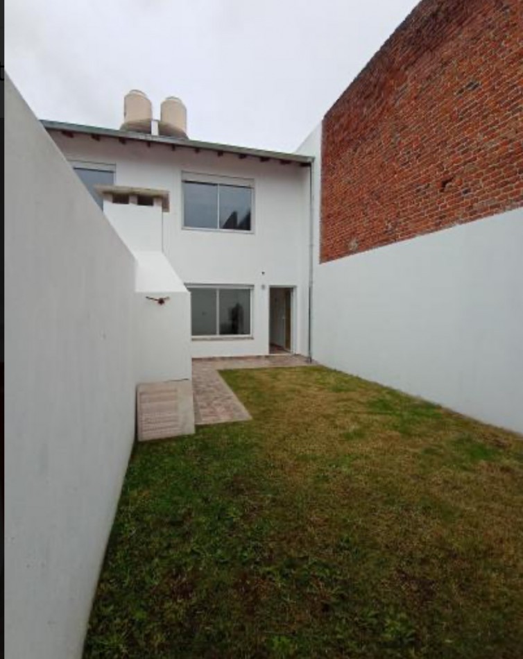 Duplex 85m2 zona San Juan 3 AMB.
