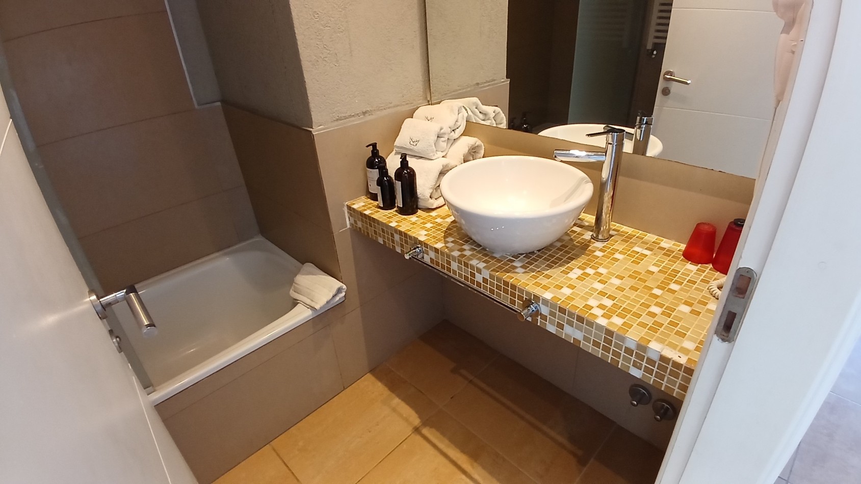 VENDEMOS DPTO 2 AMBIENTES EN COMPLEJO MECA - VILLA GESELL