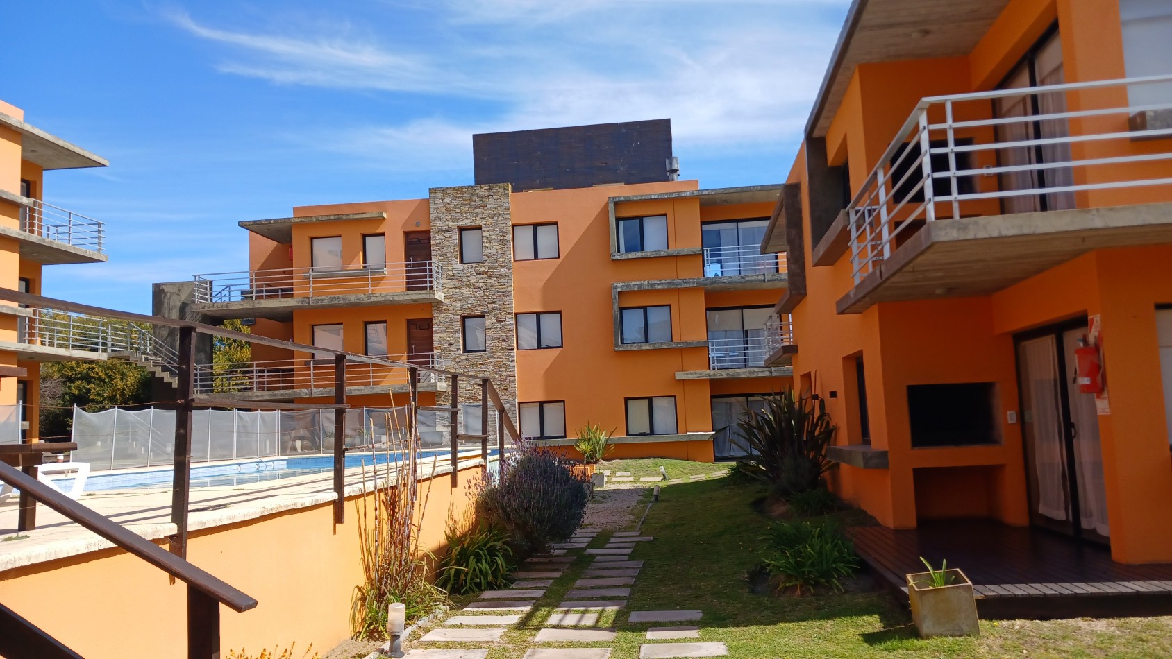 Vendo dpto. 2 ambientes en COMPLEJO DOCK PLAYA - Villa Gesell