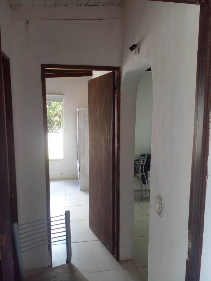 VENTA CASA CON 3 DPTOS EN ZONA GOLF DE VILLA GESELL