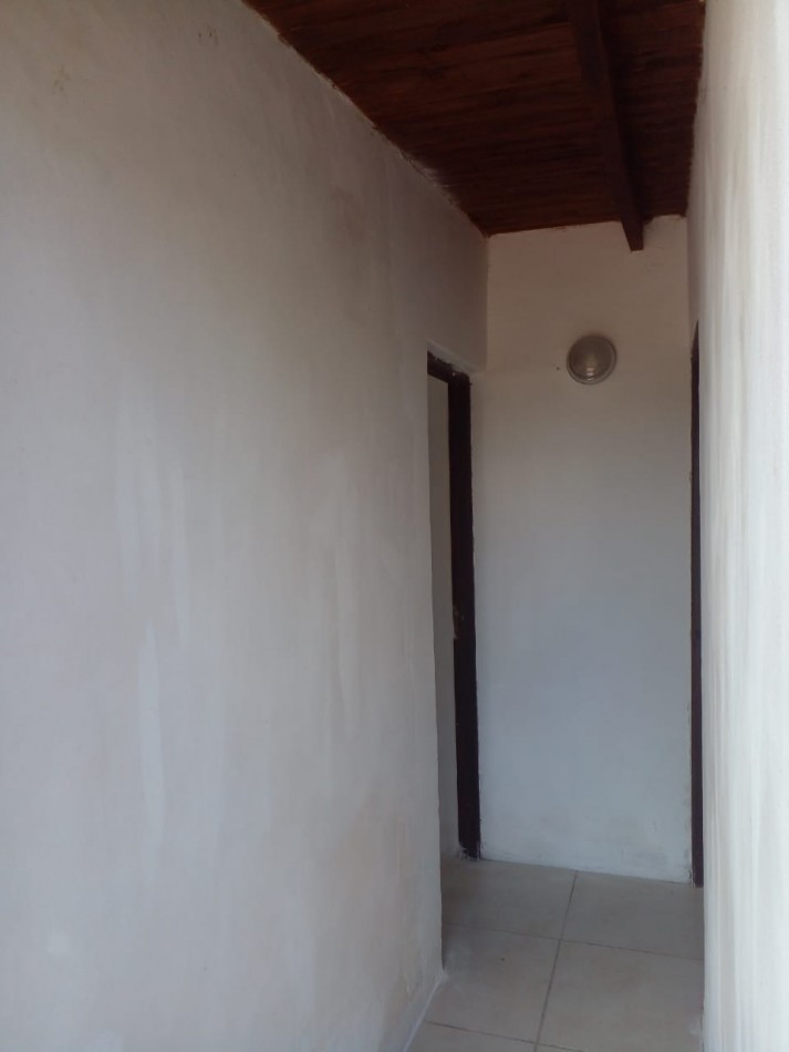 VENTA CASA CON 3 DPTOS EN ZONA GOLF DE VILLA GESELL