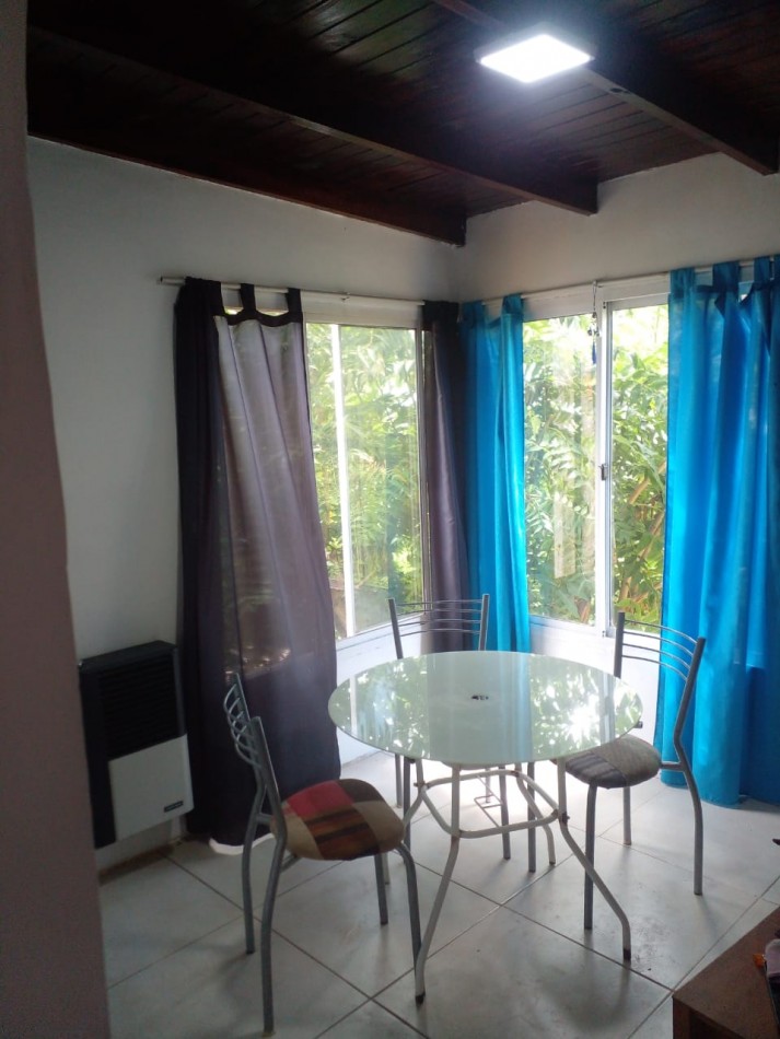 VENTA CASA CON 3 DPTOS EN ZONA GOLF DE VILLA GESELL