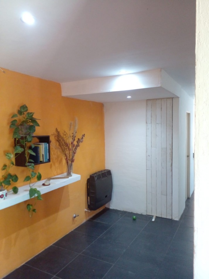 VENTA CASA CON 3 DPTOS EN ZONA GOLF DE VILLA GESELL