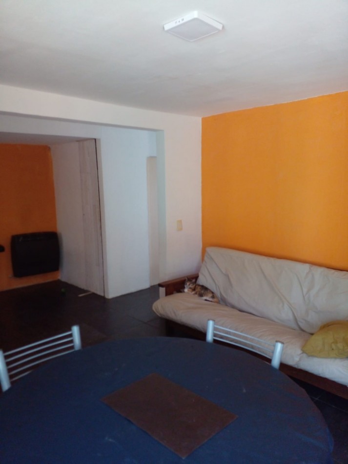 VENTA CASA CON 3 DPTOS EN ZONA GOLF DE VILLA GESELL