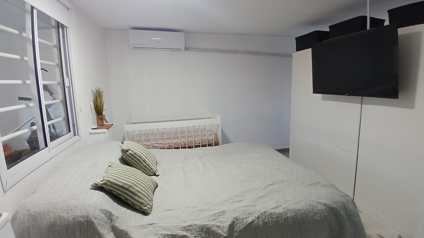 VENTA CASA CON 3 DPTOS EN ZONA GOLF DE VILLA GESELL