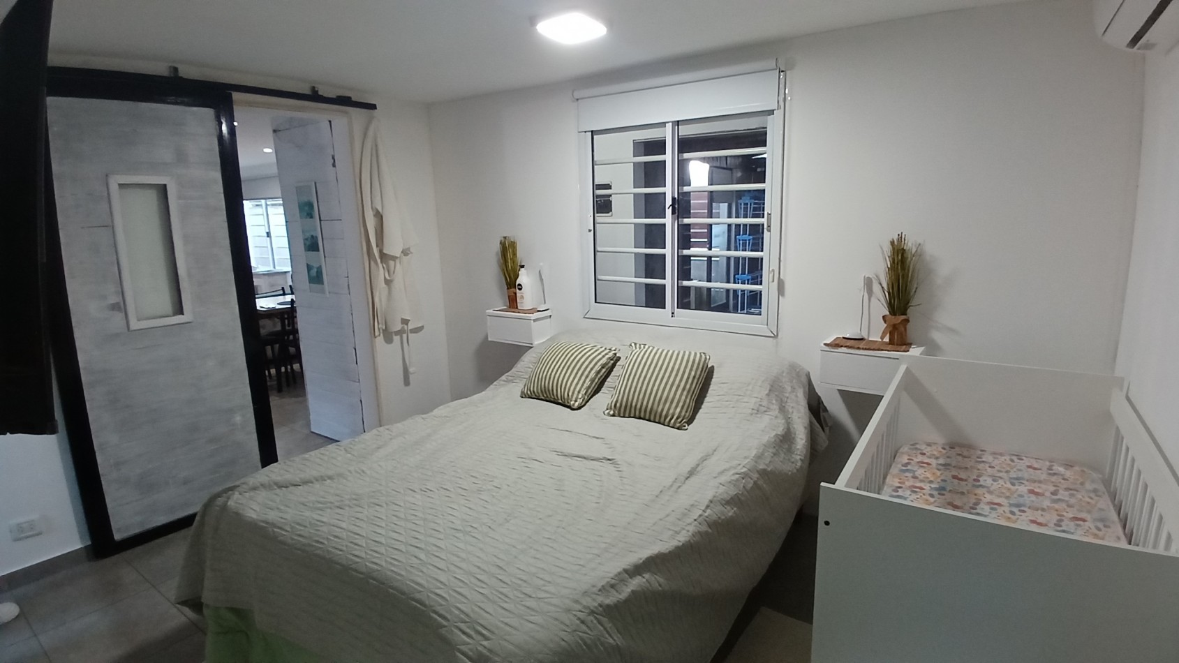 VENTA CASA CON 3 DPTOS EN ZONA GOLF DE VILLA GESELL
