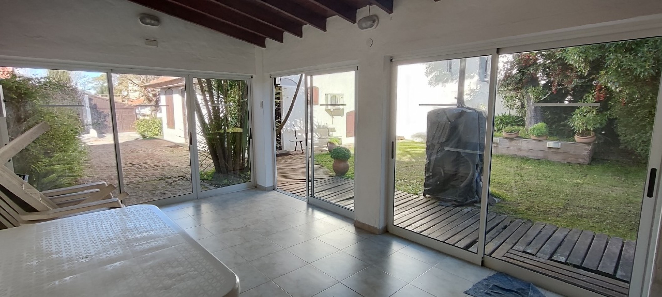 CASA EN BARRIO CERRADO HIPOCAMPO UNICO EN GESELL - APTO CREDITO BANCARIO -