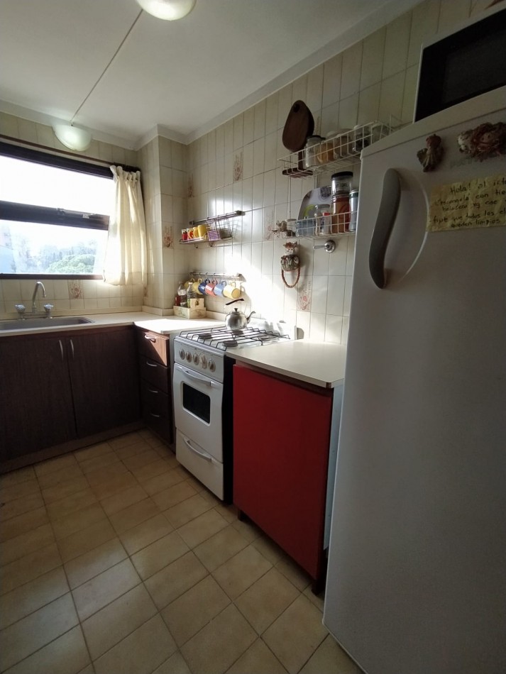 DEPARTAMENTO 2 AMBIENTES EN 1° PISO - GESELL CENTRO -