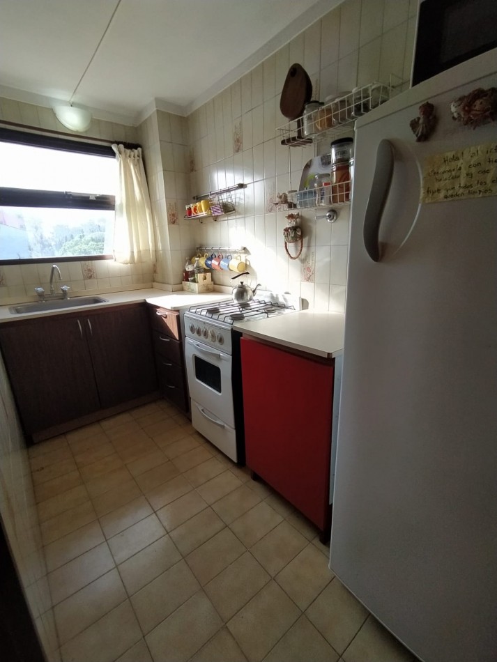 DEPARTAMENTO 2 AMBIENTES EN 1° PISO - GESELL CENTRO -