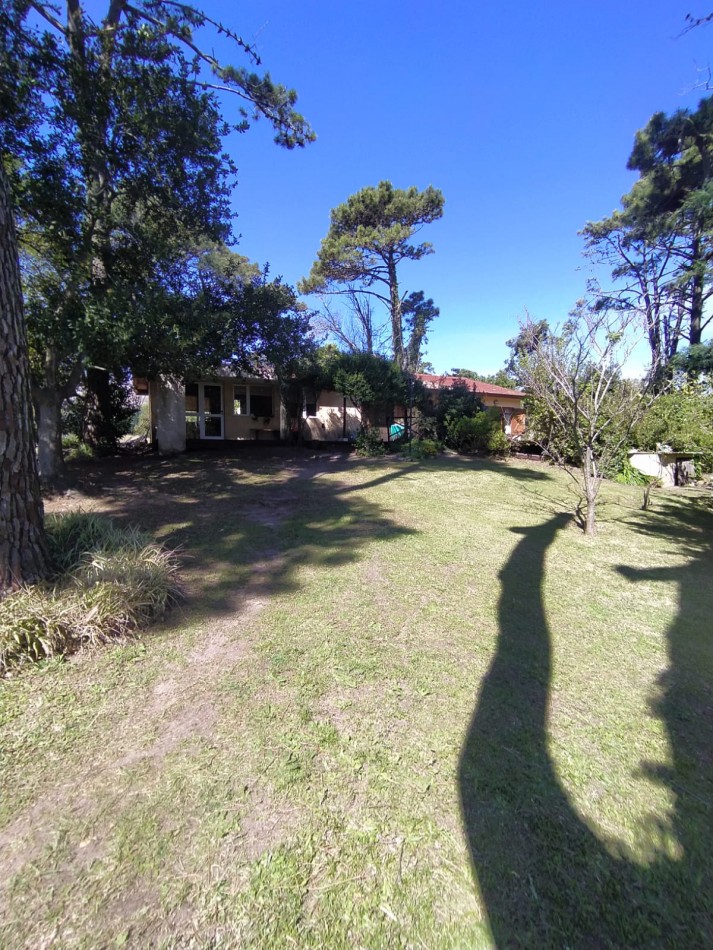 IMPORTANTE CHALET 4 AMBIENTES EN ZONA RESIDENCIAL DE GESELL - APTA CREDITO BANCARIO -
