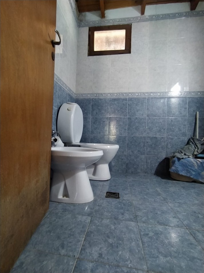 IMPORTANTE CHALET 4 AMBIENTES EN ZONA RESIDENCIAL DE GESELL - APTA CREDITO BANCARIO -